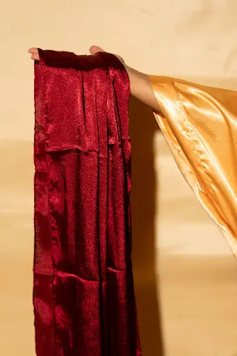 Muna Satin - Maroon