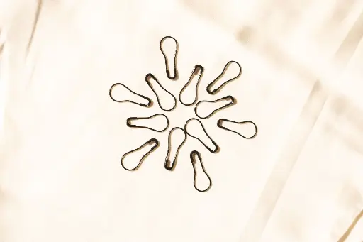 Calabash/Pear Pin - Black