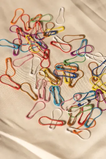 Calabash/ Pear Pin - Colouring